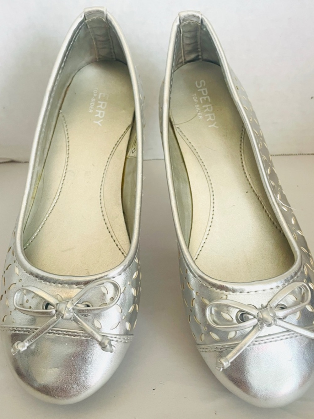 Sperry Girls Silver Metallic Ballet Flats with Bow